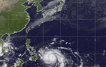 side11 Satellite image of super typhoon Haiyan - Philippines - November 2013